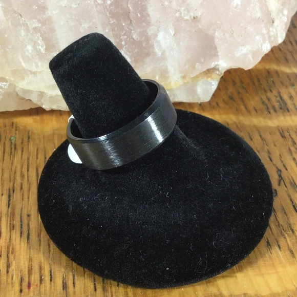 Brushed Stainless Steel Black Band Ring - Size 9 - Picture 2 of 4